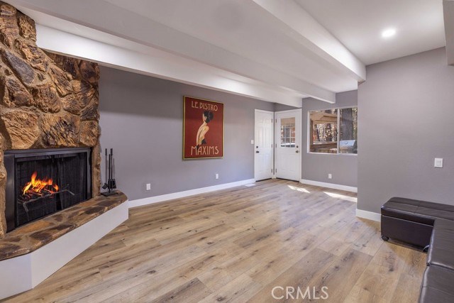 Detail Gallery Image 30 of 51 For 41941 Evergreen Dr, Big Bear Lake,  CA 92315 - 4 Beds | 4 Baths