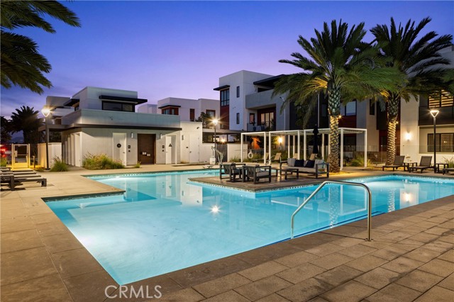 Detail Gallery Image 50 of 58 For 419 Transport, Tustin,  CA 92782 - 3 Beds | 3 Baths