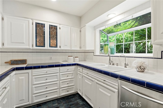 Detail Gallery Image 12 of 45 For 3250 Velma Dr, Los Angeles,  CA 90068 - 3 Beds | 2 Baths