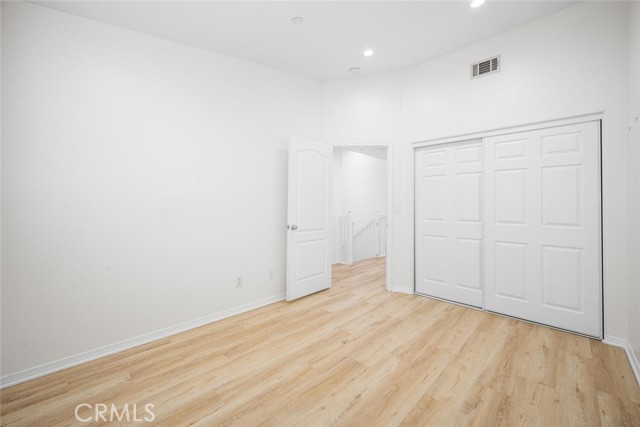 5740 S Glennie Lane, Los Angeles CA: https://media.crmls.org/medias/c627fdbd-3220-4789-a4c8-393565da3aea.jpg