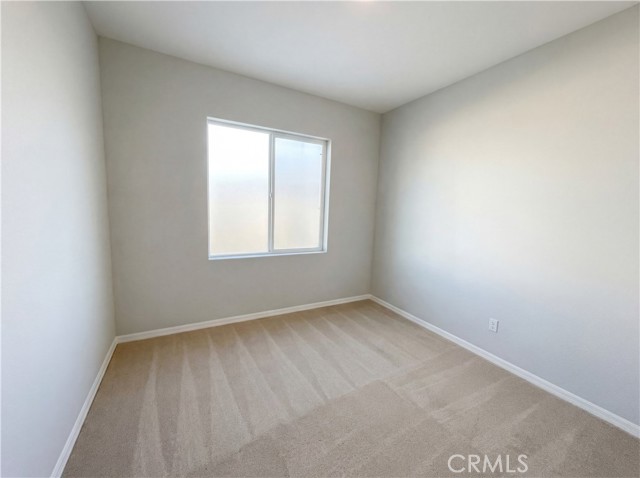 Detail Gallery Image 12 of 25 For 16818 Desert Willow, Victorville,  CA 92394 - 5 Beds | 3 Baths