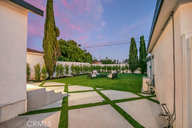 Detail Gallery Image 13 of 15 For 11912 Elkwood St, North Hollywood,  CA 91605 - 3 Beds | 2 Baths