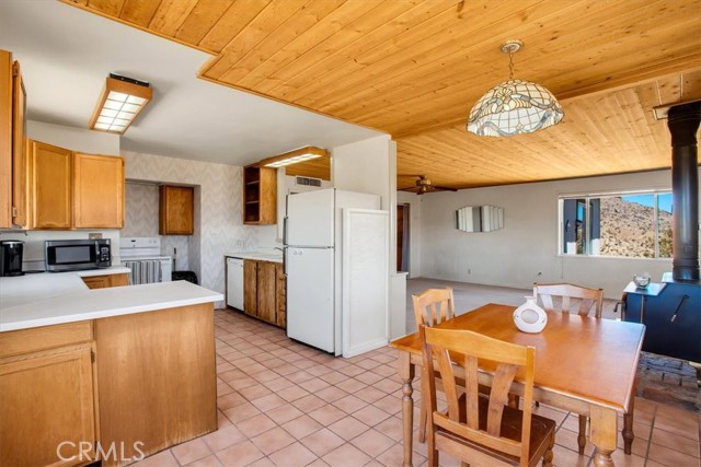 Detail Gallery Image 16 of 70 For 58474 Nelson Ave, Yucca Valley,  CA 92284 - 3 Beds | 2 Baths