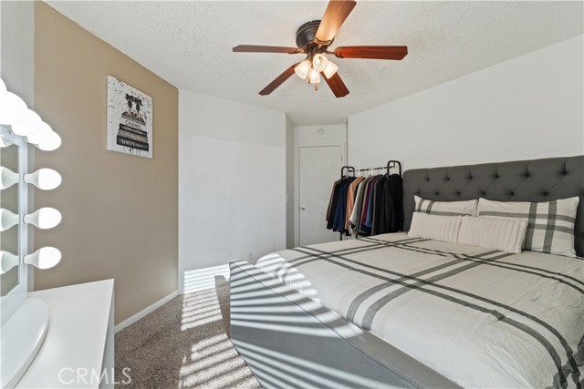 2433 N Knoll Avenue, Fresno CA: https://media.crmls.org/medias/c628d016-e3c0-4364-a091-9df1fb6f3a6e.jpg