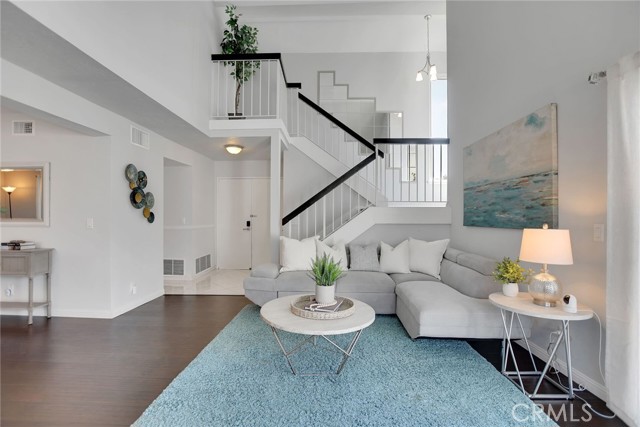 Detail Gallery Image 18 of 38 For 1161 Oakengate Dr, San Dimas,  CA 91773 - 4 Beds | 2/1 Baths