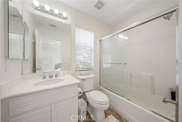 Detail Gallery Image 24 of 39 For 25418 Singleleaf St, Corona,  CA 92883 - 5 Beds | 3/1 Baths