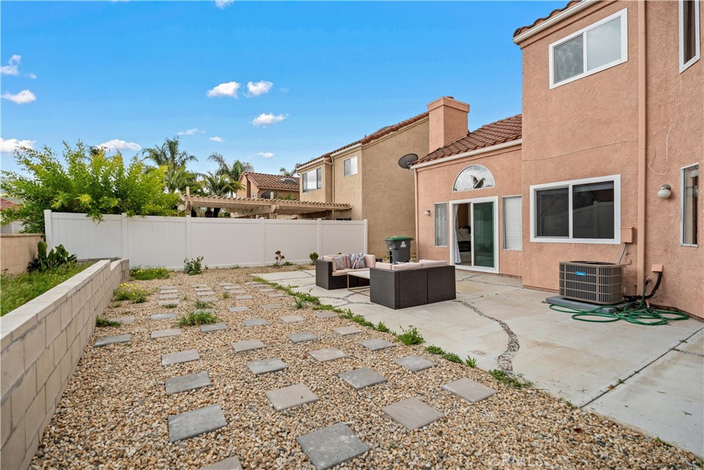 MLS #WS25253936 image #12