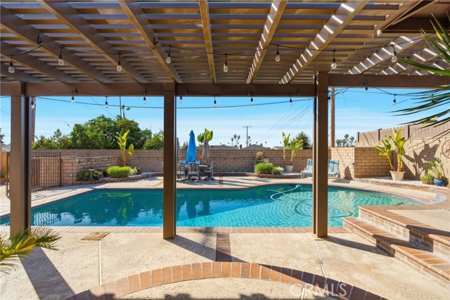 Detail Gallery Image 10 of 54 For 901 S Glenview, West Covina,  CA 91791 - 4 Beds | 2 Baths