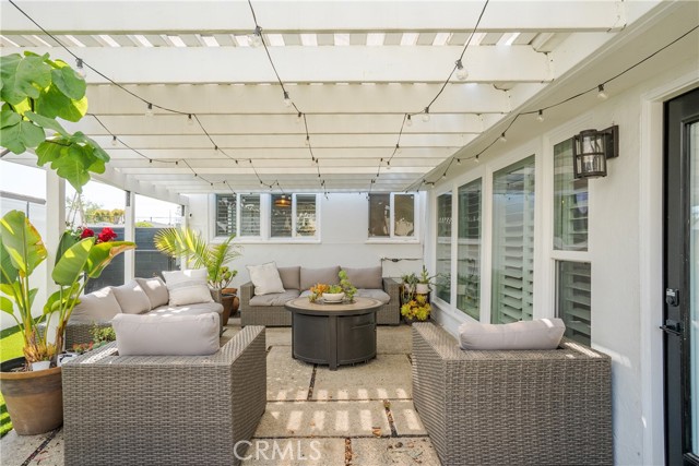 Detail Gallery Image 29 of 30 For 2090 Tevis Ave, Long Beach,  CA 90815 - 6 Beds | 3 Baths