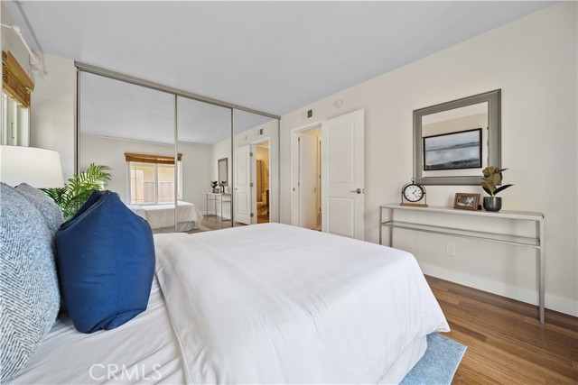 10 Windrow, Irvine CA: https://media.crmls.org/medias/c62d60b4-1365-4953-8965-499c0a72e8b0.jpg