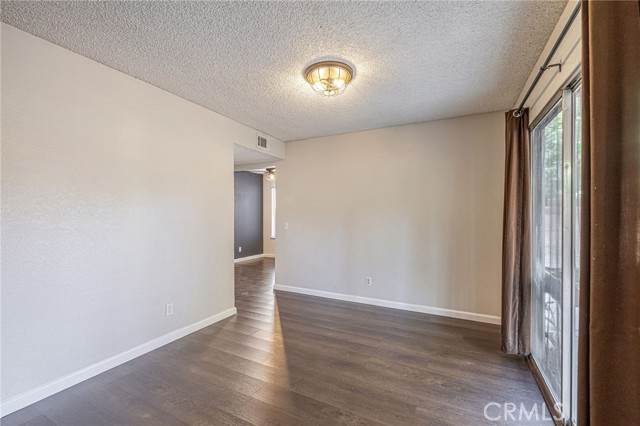 Detail Gallery Image 12 of 47 For 2816 Dartmouth Dr, Lancaster,  CA 93536 - 3 Beds | 2/1 Baths