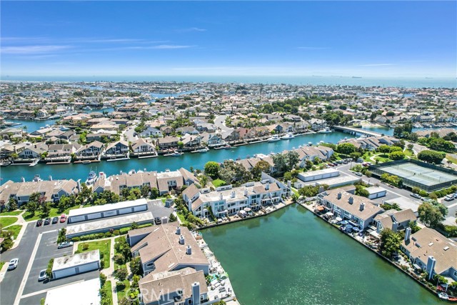 Detail Gallery Image 52 of 75 For 16123 Saint Croix Cir, Huntington Beach,  CA 92649 - 3 Beds | 2/1 Baths