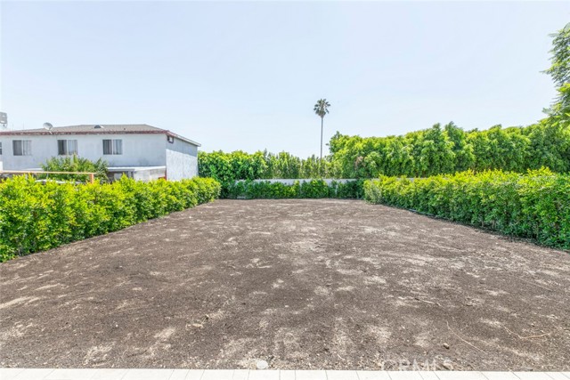 6426 Varna Avenue, Van Nuys CA: https://media.crmls.org/medias/c62e97ac-dd92-4855-830d-bd17eb90dd63.jpg