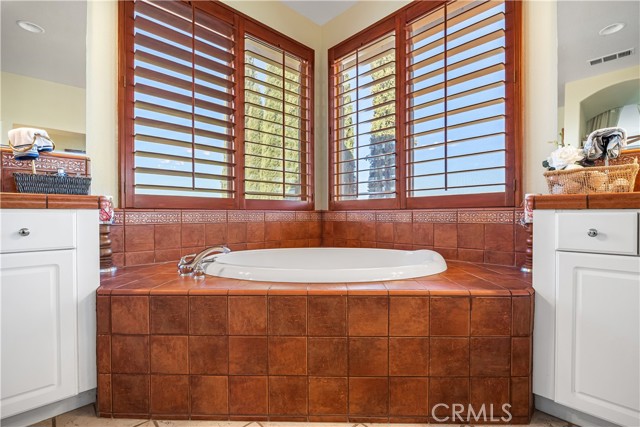 Detail Gallery Image 43 of 53 For 40755 Knollwood Ct, Palmdale,  CA 93551 - 5 Beds | 4 Baths