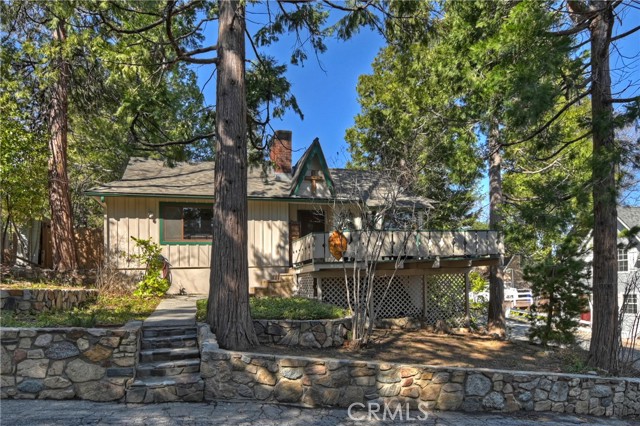 Detail Gallery Image 7 of 50 For 292 Heliotrope Dr, Lake Arrowhead,  CA 92352 - 3 Beds | 3 Baths