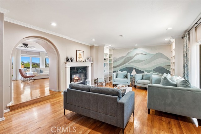 5005 Delita Place, Woodland Hills CA: https://media.crmls.org/medias/c62f2fa4-e1ac-4c25-98cd-3cbf290c40b1.jpg