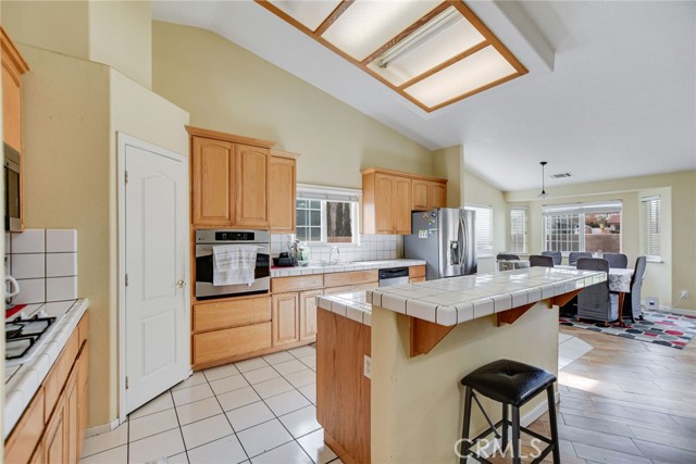 Detail Gallery Image 13 of 50 For 12794 Rain Shadow, Victorville,  CA 92395 - 3 Beds | 2 Baths