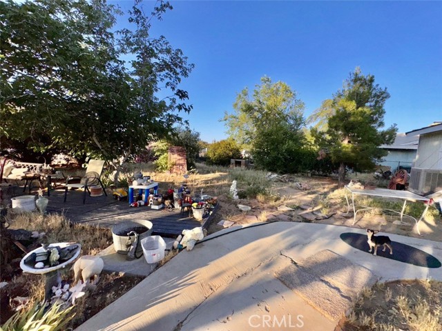 21835 Dotame Avenue, Apple Valley CA: https://media.crmls.org/medias/c62ffc1b-7887-4cd9-bc0d-5ad59b66ae0e.jpg