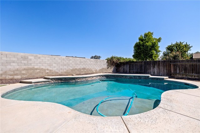 Detail Gallery Image 34 of 39 For 9600 Lake Superior Dr, Bakersfield,  CA 93312 - 4 Beds | 3/1 Baths