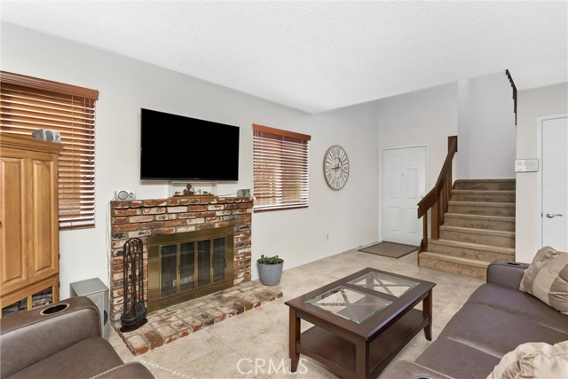 Detail Gallery Image 7 of 41 For 11362 Red Hill Rd, Moreno Valley,  CA 92557 - 3 Beds | 2/1 Baths