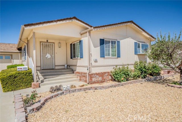 Detail Gallery Image 1 of 46 For 22241 Nisqually Rd #123,  Apple Valley,  CA 92308 - 2 Beds | 2 Baths