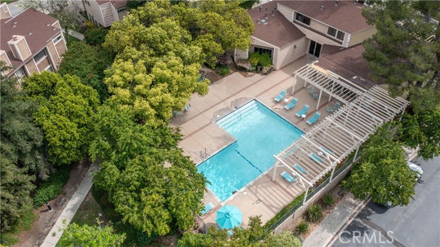 Detail Gallery Image 33 of 35 For 10111 Melinda Way #2,  Northridge,  CA 91325 - 3 Beds | 2/1 Baths