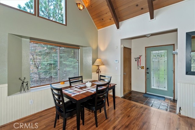 Detail Gallery Image 16 of 36 For 26822 Huron, Lake Arrowhead,  CA 92352 - 3 Beds | 3/1 Baths