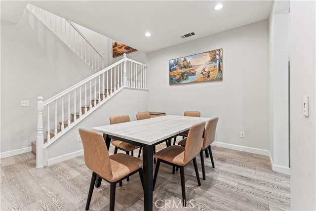 Detail Gallery Image 12 of 31 For 21 New Jersey, Irvine,  CA 92606 - 5 Beds | 3 Baths