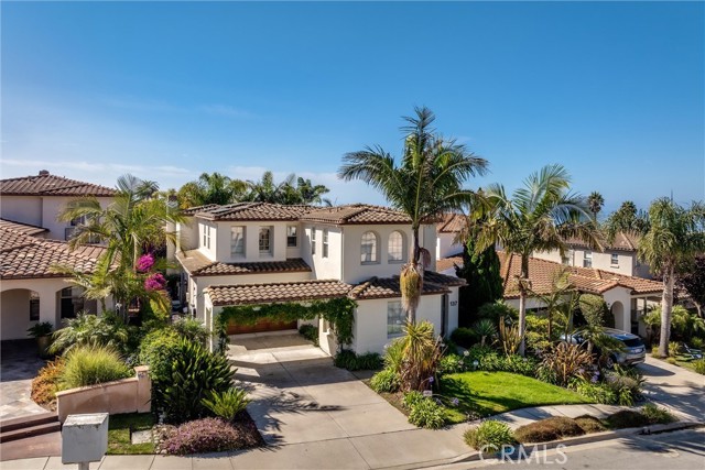 137 Beachcomber Drive, Pismo Beach CA: https://media.crmls.org/medias/c632fca1-4abd-4756-8462-37fa8f7c732d.jpg