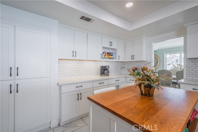 Detail Gallery Image 11 of 49 For 573 N Jalapa, Covina,  CA 91724 - 6 Beds | 3/1 Baths