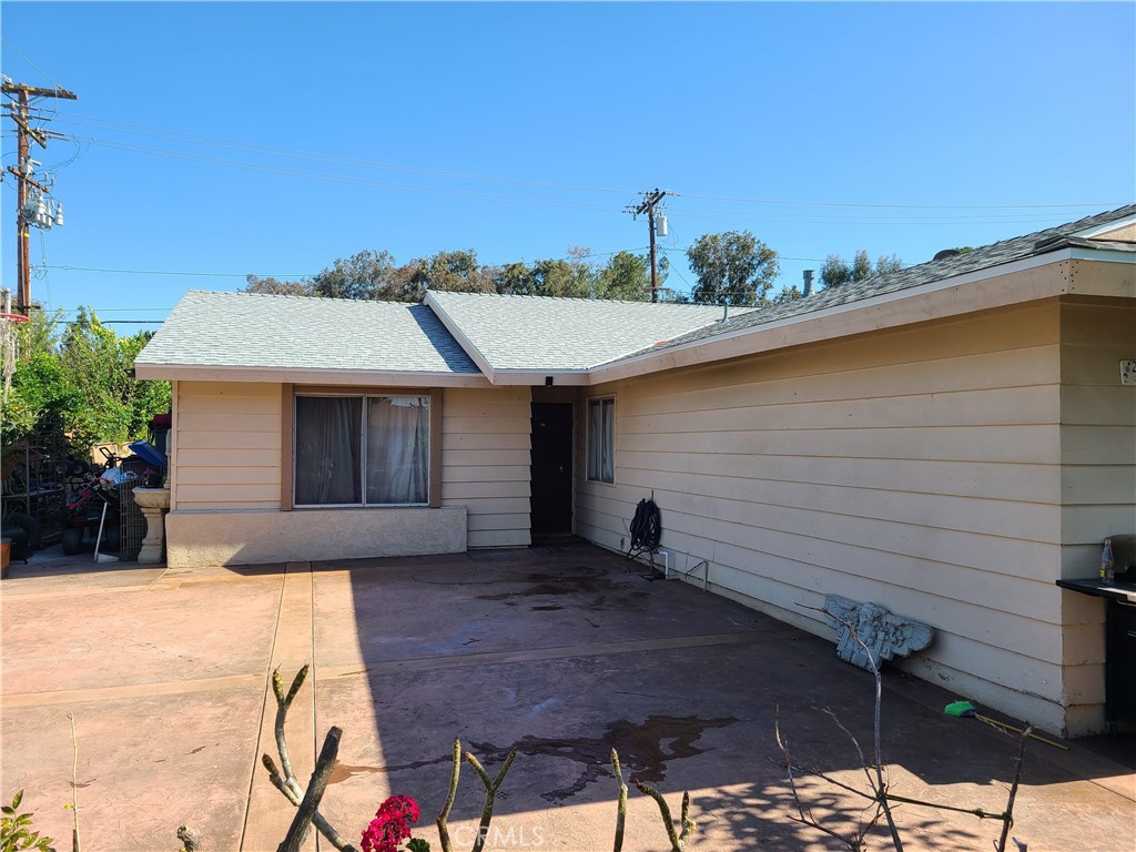 2021 Adrienne Drive, Corona, CA 92882