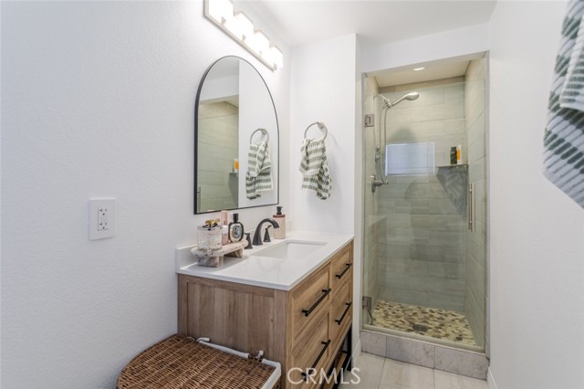 Detail Gallery Image 27 of 39 For 22459 Guadilamar Dr, Saugus,  CA 91350 - 3 Beds | 2 Baths