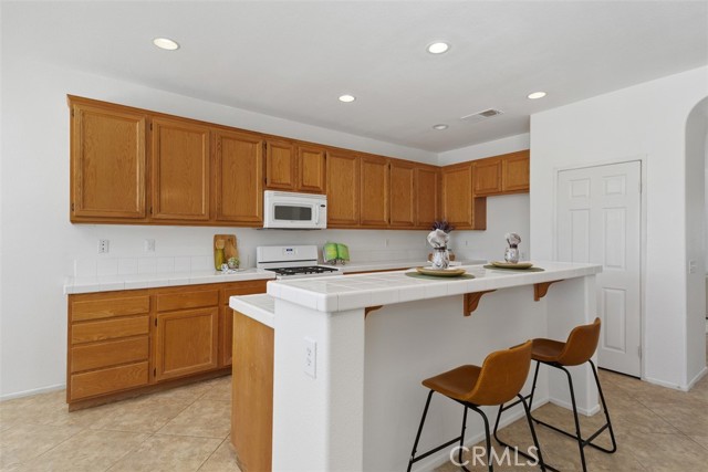 35921 Camelot Circle, Wildomar CA: https://media.crmls.org/medias/c636b94f-0914-4e7c-b5c0-c44613519335.jpg