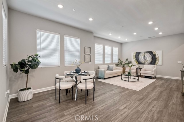 1097 Delpy View, Vista CA: https://media.crmls.org/medias/c637546d-d7c8-4ce3-996d-a118f646e8fd.jpg