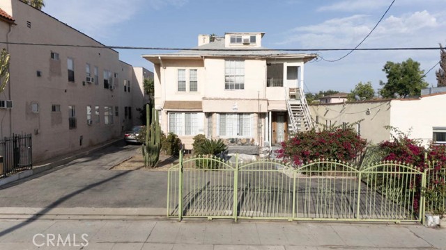 1150 N Kingsley Drive, Los Angeles CA: https://media.crmls.org/medias/c637af31-cd63-483f-a3c4-879f6b824728.jpg
