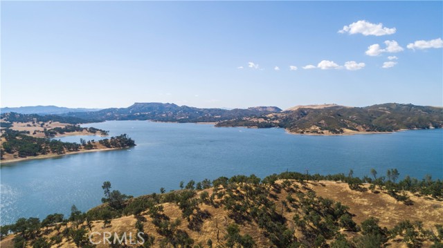 9886 Steelhead Road, Paso Robles CA: https://media.crmls.org/medias/c6381bac-ec14-430d-88ec-488f5bdc0ca6.jpg