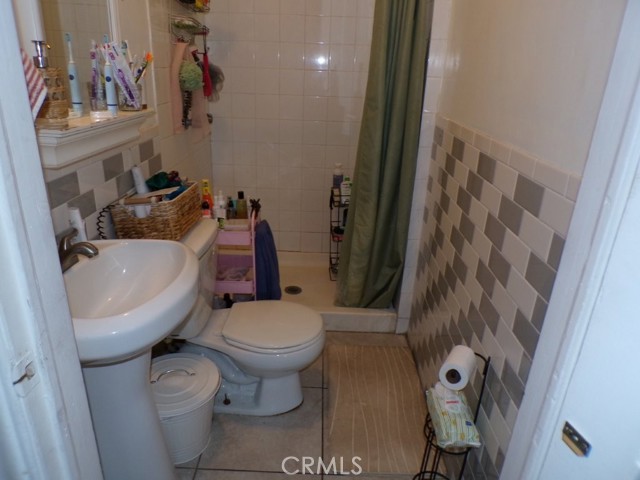 515 S Coronado Street, Los Angeles CA: https://media.crmls.org/medias/c6382610-edb4-4f6c-9137-bb21dcf51d8c.jpg
