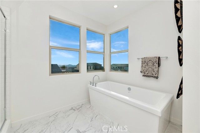 Detail Gallery Image 42 of 67 For 15800 Conservatory Dr, Fontana,  CA 92336 - 5 Beds | 4/1 Baths