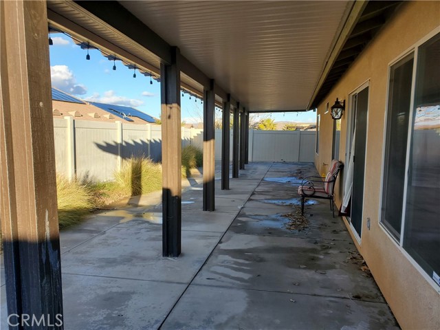 Detail Gallery Image 3 of 8 For 17648 Park Plaza Ct, Victorville,  CA 92395 - 4 Beds | 2 Baths