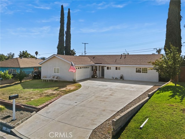 371 Claire Street, Riverside CA: https://media.crmls.org/medias/c638f35e-2c8a-4aa3-af46-2f4f350d4880.jpg