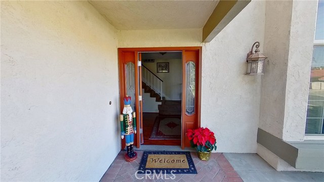 4 Bed Home for Sale in Saugus, California