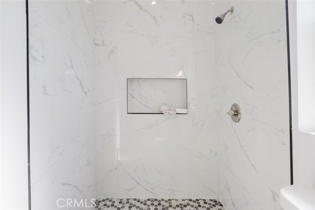 9707 Willis Avenue photo 33