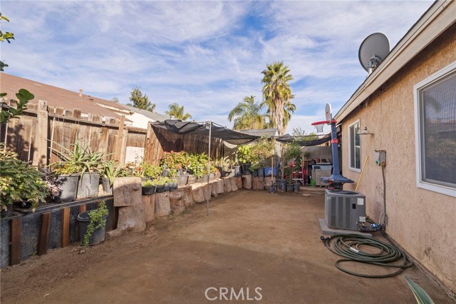 Detail Gallery Image 24 of 24 For 372 Red Cedar, Perris,  CA 92570 - 2 Beds | 2 Baths