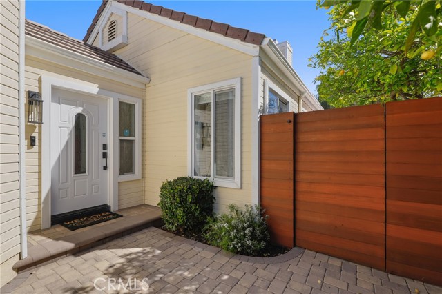 Detail Gallery Image 3 of 30 For 22 Misty Creek Ln, Laguna Hills,  CA 92653 - 2 Beds | 2 Baths