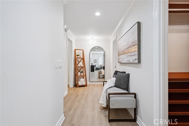 5416 Zelzah Avenue, Encino CA: https://media.crmls.org/medias/c63a4bc9-7e4e-4701-9352-b3105402f06d.jpg