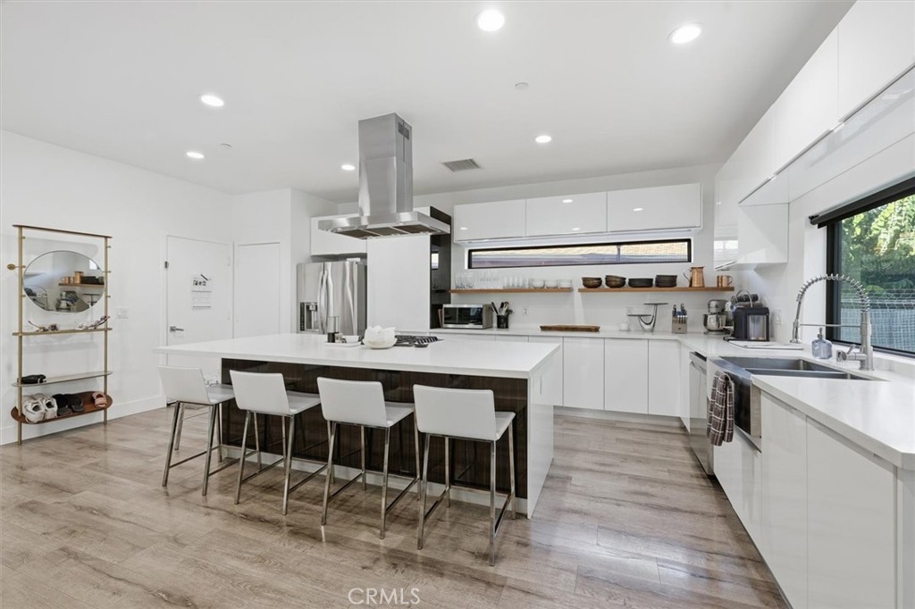 MLS #SB25275108 image #8