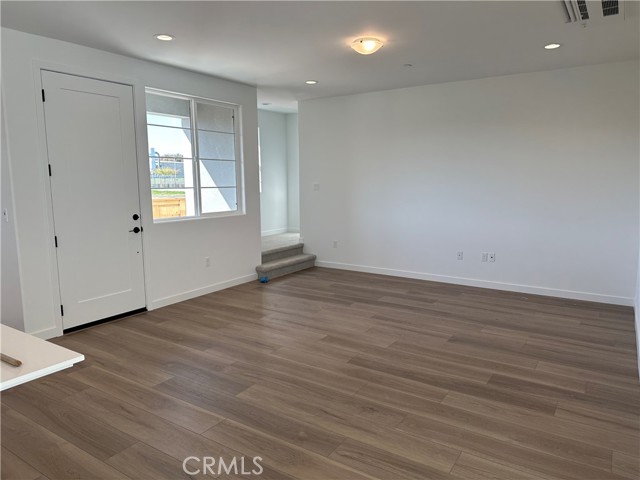 Detail Gallery Image 9 of 17 For 226 Memphis Belle Way, San Luis Obispo,  CA 93401 - 3 Beds | 2/1 Baths