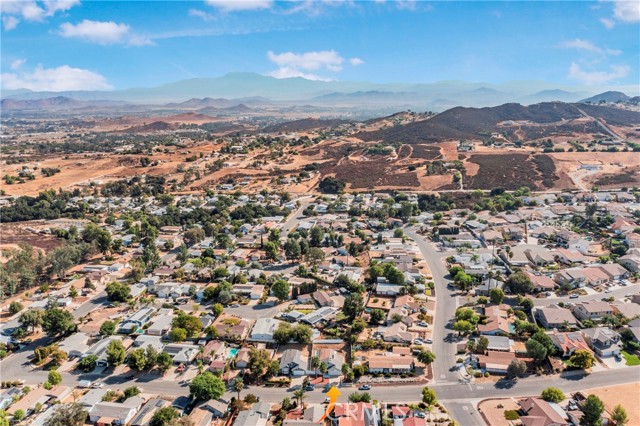 Detail Gallery Image 5 of 44 For 33510 Mill Pond Dr, Wildomar,  CA 92595 - 2 Beds | 2 Baths