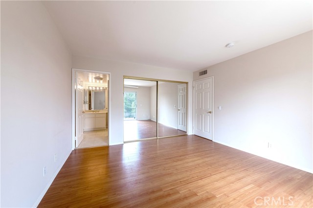 11449 Tampa Avenue, Porter Ranch CA: https://media.crmls.org/medias/c63cc778-8dd9-46ce-a270-fd71e4744b94.jpg