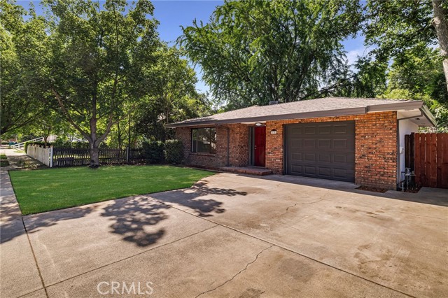 Detail Gallery Image 2 of 64 For 178 E Washington Ave, Chico,  CA 95926 - 3 Beds | 3 Baths